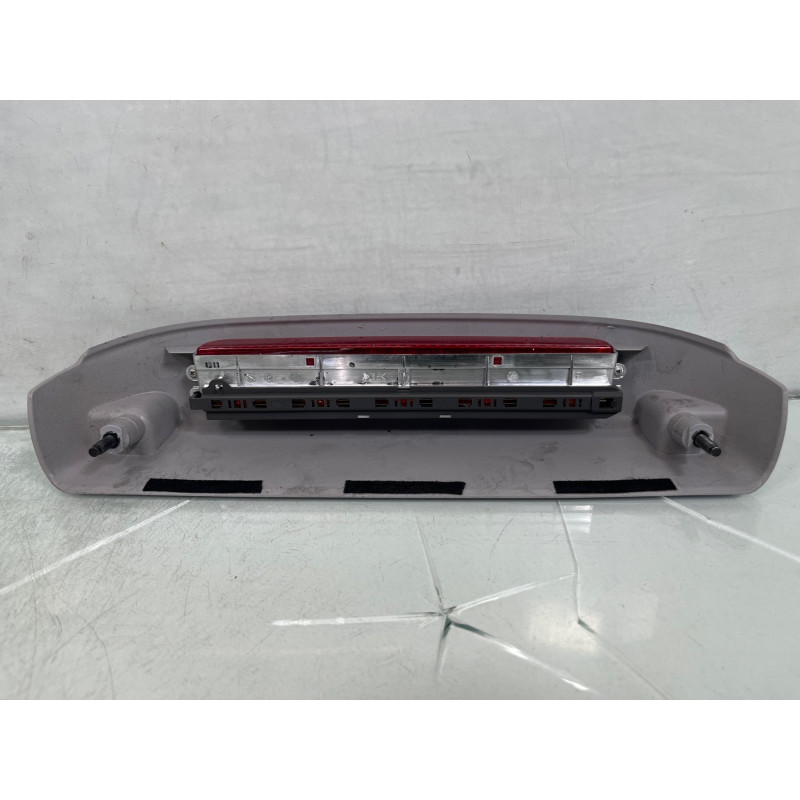 Feu arriere stop central PEUGEOT BIPPER Photo n°4
