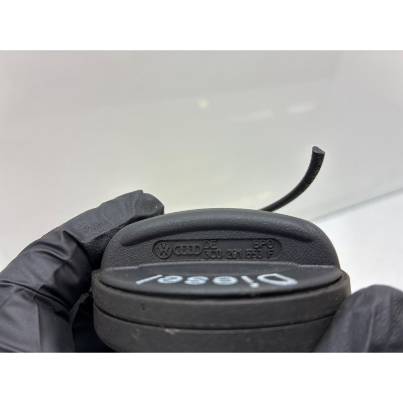 Bouchon de carburant VOLKSWAGEN EOS Photo n°1