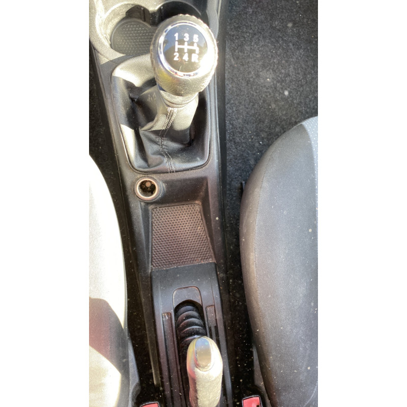 Pare choc avant FIAT GRANDE PUNTO Photo n°16