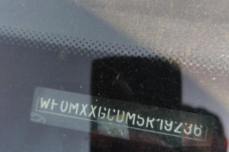 Pretensionneur de ceinture avant droit FORD C-MAX 1