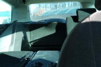 Pretensionneur de ceinture avant droit FORD C-MAX 1
