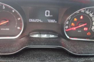 Bras essuie glace arriere PEUGEOT 208 1