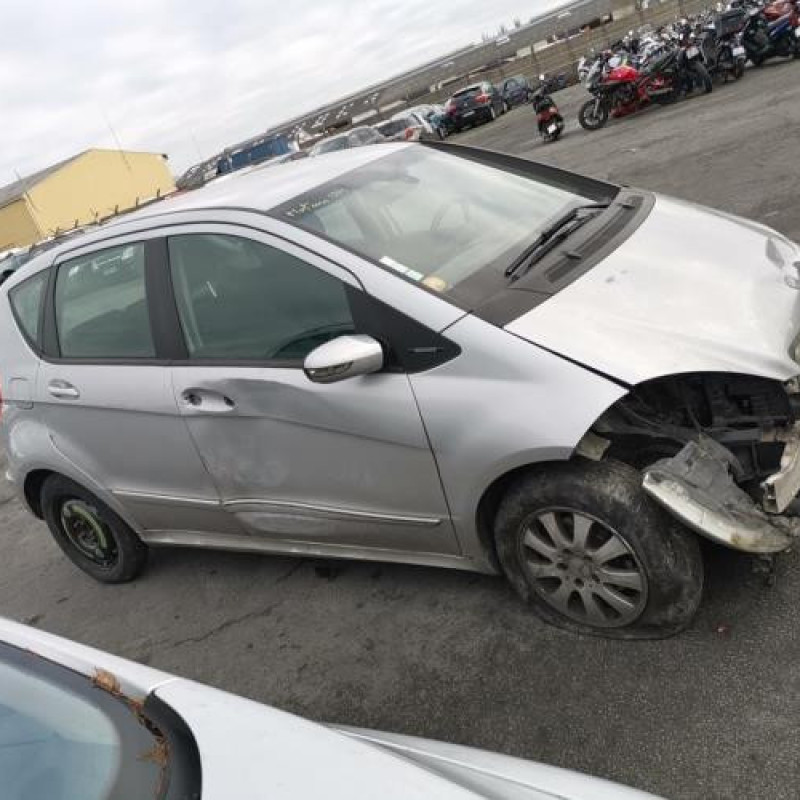 Feu arriere principal droit (feux) MERCEDES CLASSE A 169 Photo n°5
