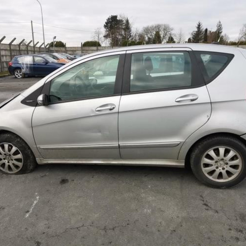 Feu arriere principal droit (feux) MERCEDES CLASSE A 169 Photo n°7