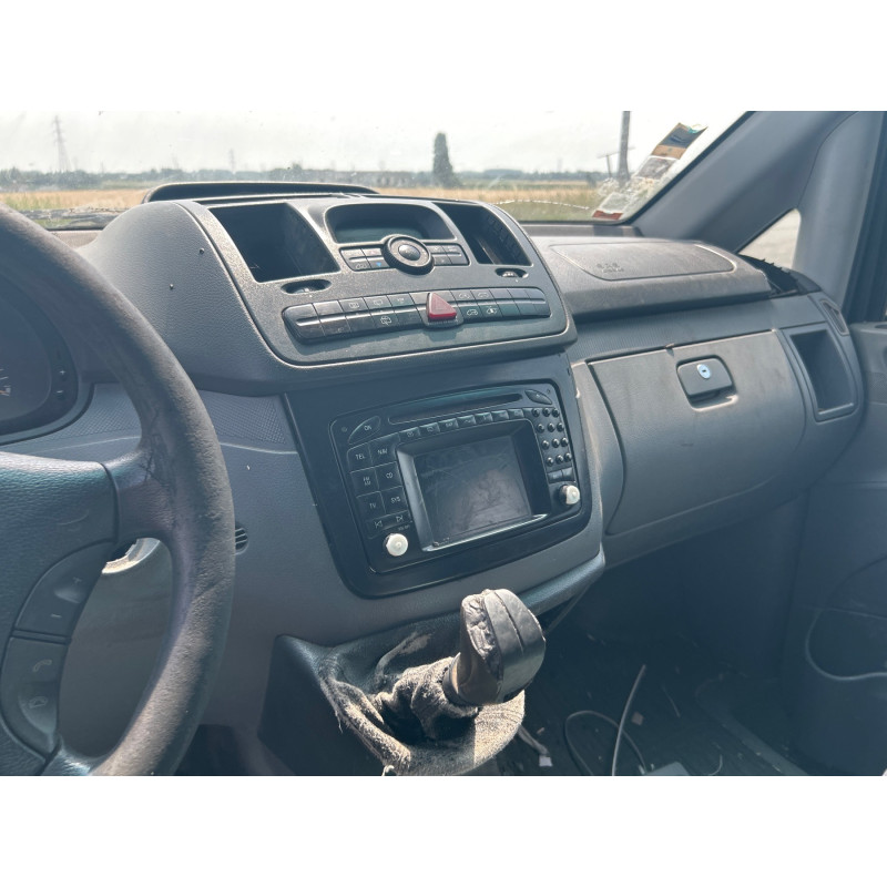 Poignee porte coffre droit MERCEDES VITO 639 Photo n°11