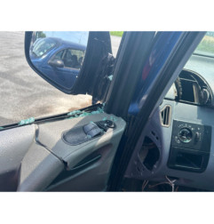 Serrure avant gauche MERCEDES VITO 639