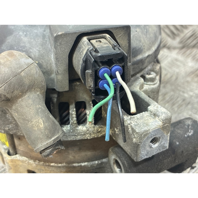 Alternateur TOYOTA RAV4 3 Photo n°1