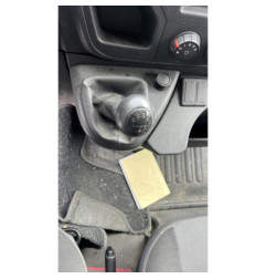 Vitre avant gauche RENAULT MASTER 3