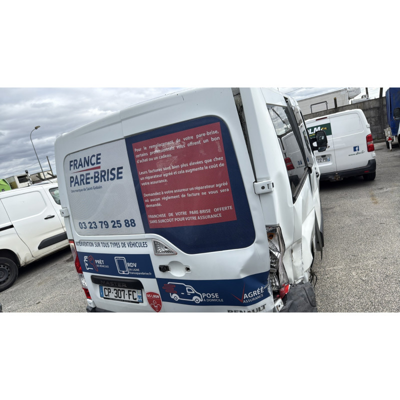 Vitre avant gauche RENAULT MASTER 3 Photo n°10