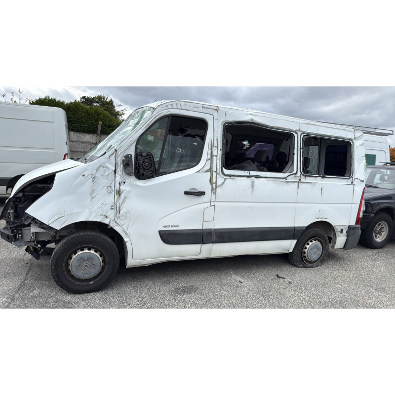 Vitre avant gauche RENAULT MASTER 3 Photo n°12