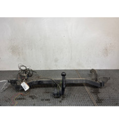 Attelage (boule de remorquage) PEUGEOT 5008 1
