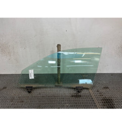 Vitre avant gauche AUDI A4 2
