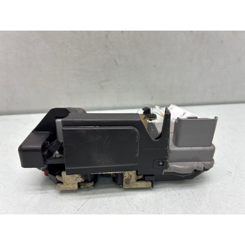 Serrure arriere droit CITROEN XSARA PICASSO Photo n°3