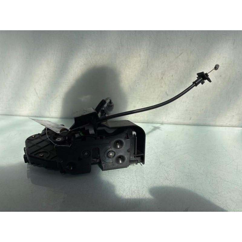 Serrure arriere gauche VOLVO V 50 Photo n°4