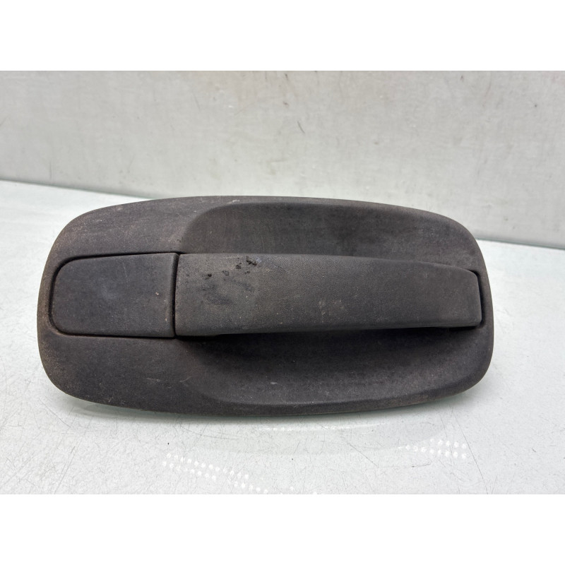 Poignee porte coffre gauche RENAULT TRAFIC 2 Photo n°1