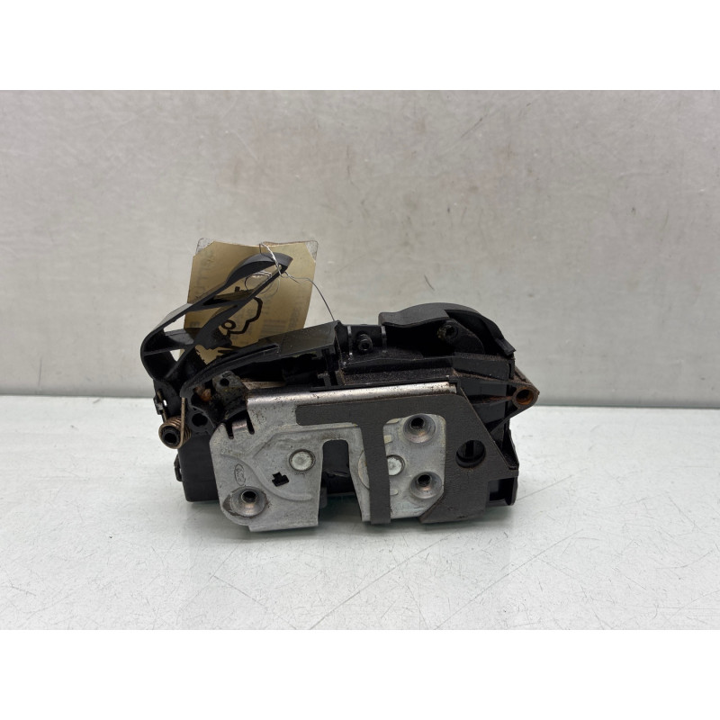 Serrure avant gauche FORD FIESTA 6 Photo n°4