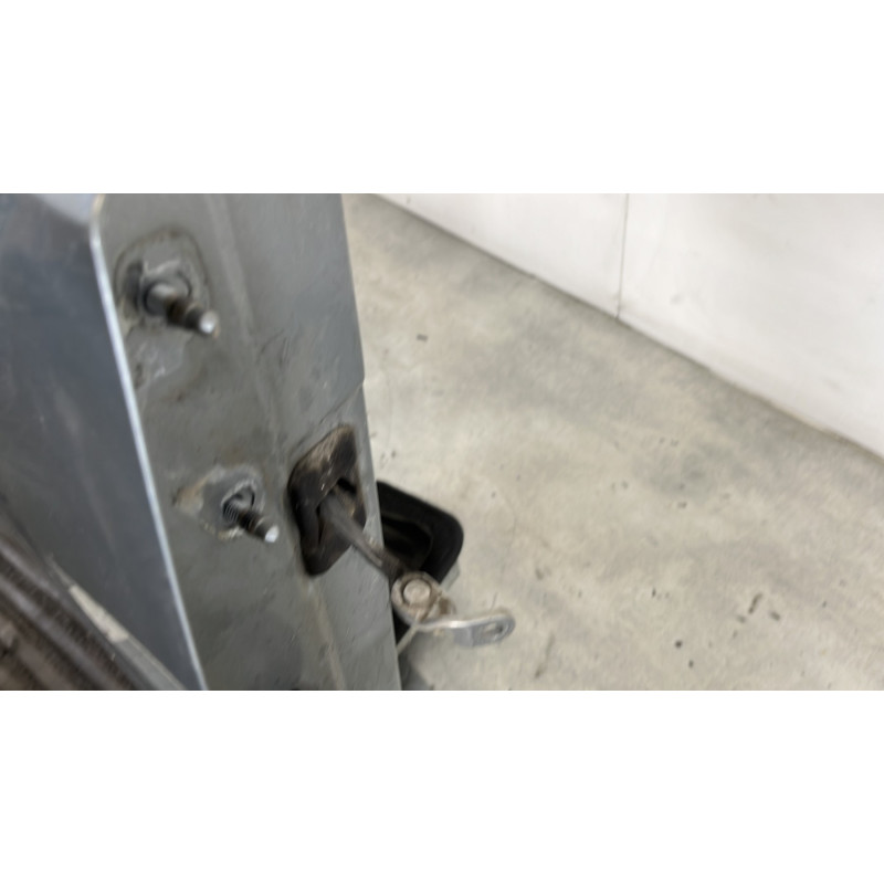 Porte avant droit DACIA SANDERO 1 Photo n°4