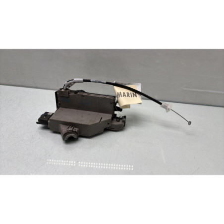 Serrure arriere droit PEUGEOT 2008 1