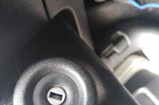 Serrure avant droit PEUGEOT 207