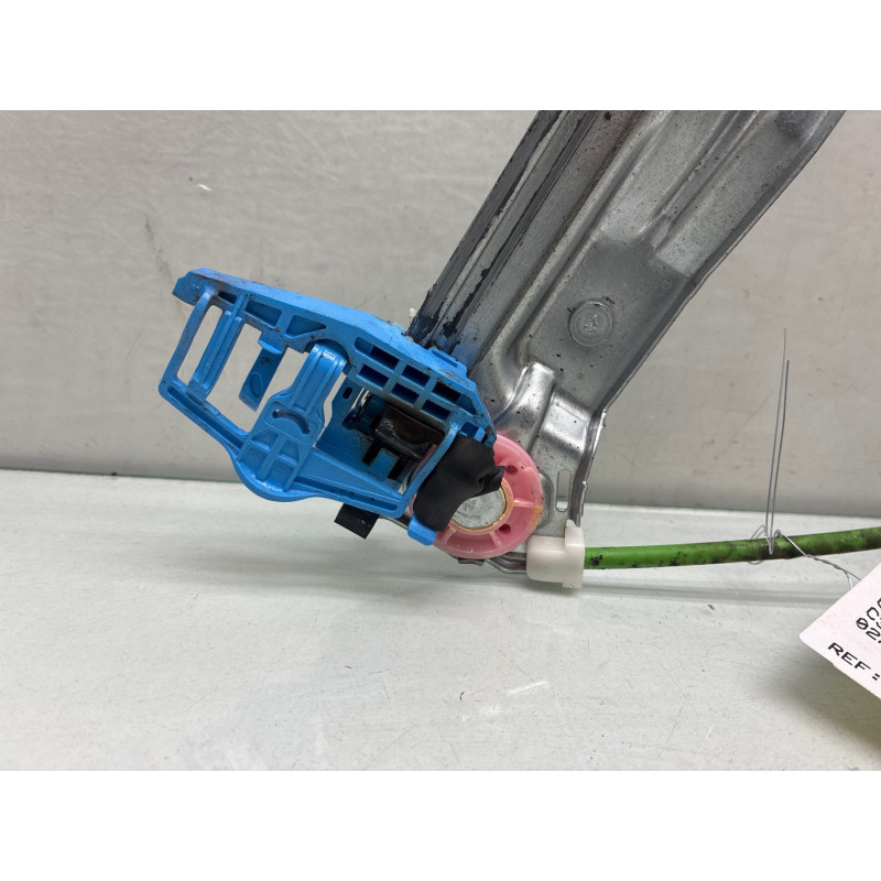 Leve vitre electrique avant gauche CITROEN C3 PICASSO Photo n°4