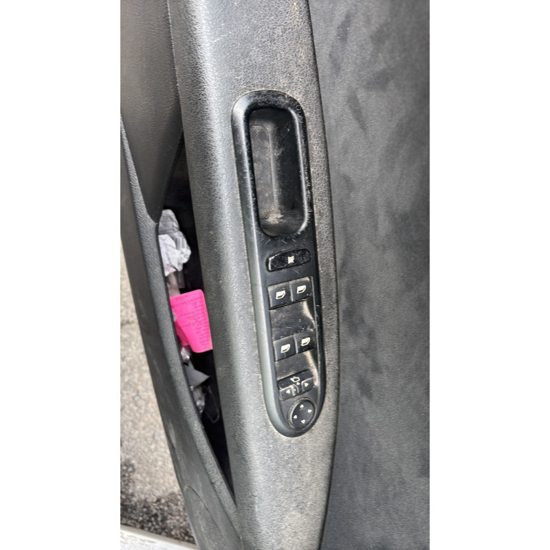 Leve vitre electrique avant gauche PEUGEOT 407 Photo n°16