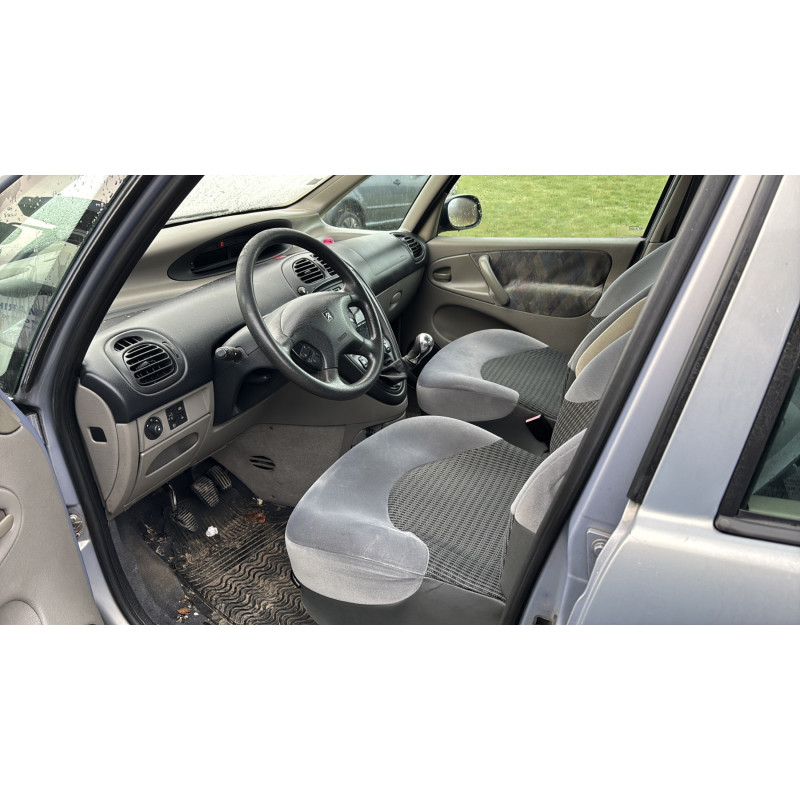 Leve vitre electrique avant gauche CITROEN XSARA PICASSO Photo n°9