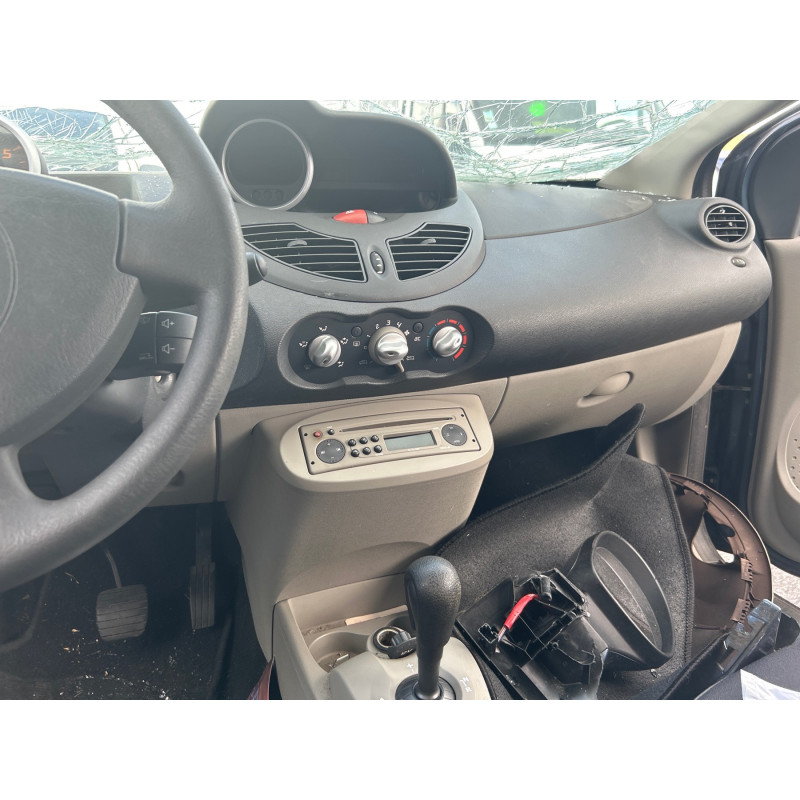 Vitre avant gauche RENAULT TWINGO 2 Photo n°19