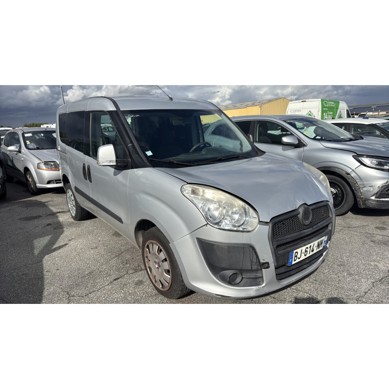 Bras essuie glace arriere FIAT DOBLO 2 Photo n°7