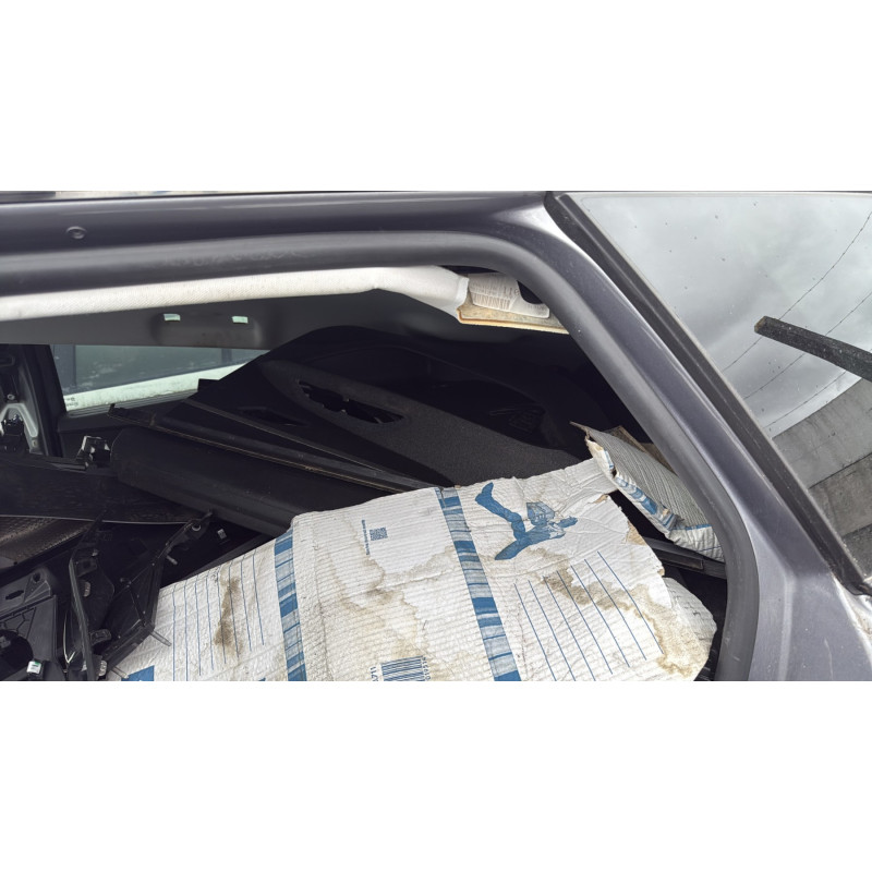 Custode arriere gauche PEUGEOT 5008 2 Photo n°17