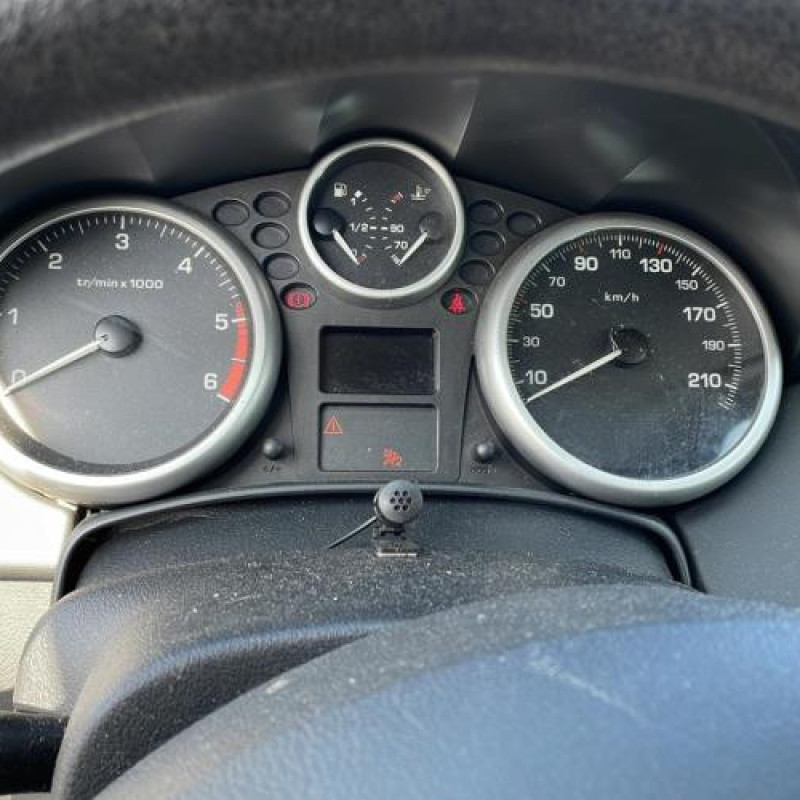 Pretensionneur de ceinture avant droit PEUGEOT 207 Photo n°10
