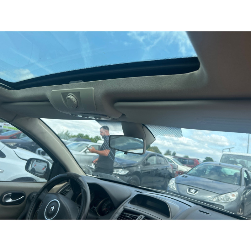 Pare choc arriere RENAULT MEGANE 2 Photo n°19