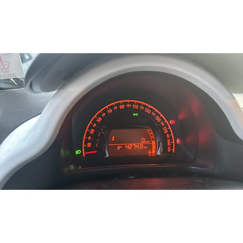 Trappe d'essence RENAULT TWINGO 3 Photo n°18