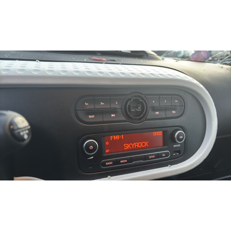 Trappe d'essence RENAULT TWINGO 3 Photo n°20