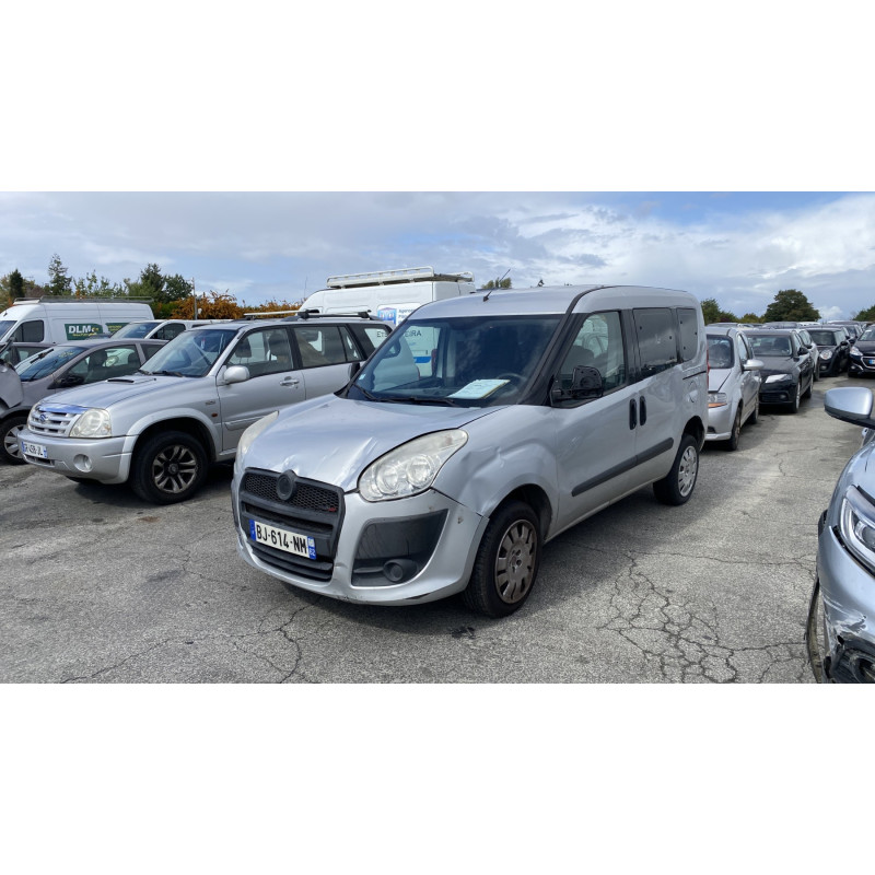 Levier frein à main FIAT DOBLO 2 Photo n°4
