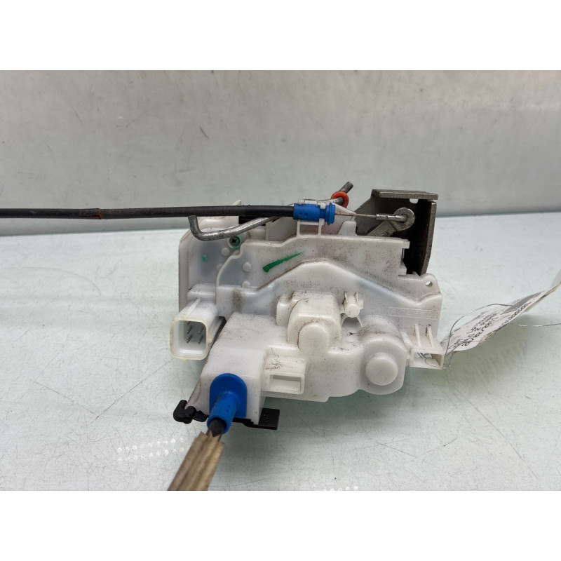 Serrure avant gauche FIAT DOBLO 2 Photo n°4