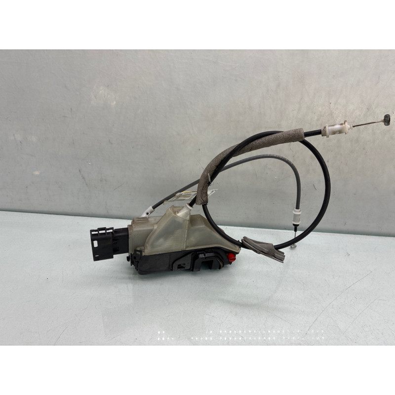 Serrure arriere droit PEUGEOT 5008 2 Photo n°4