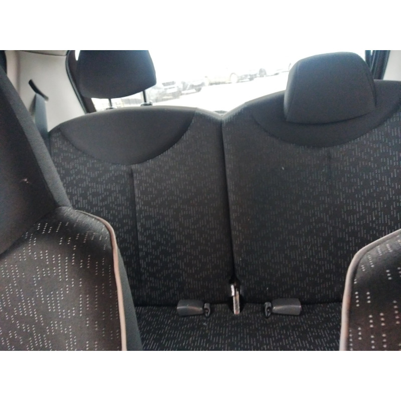 Compresseur clim PEUGEOT 107 Photo n°9