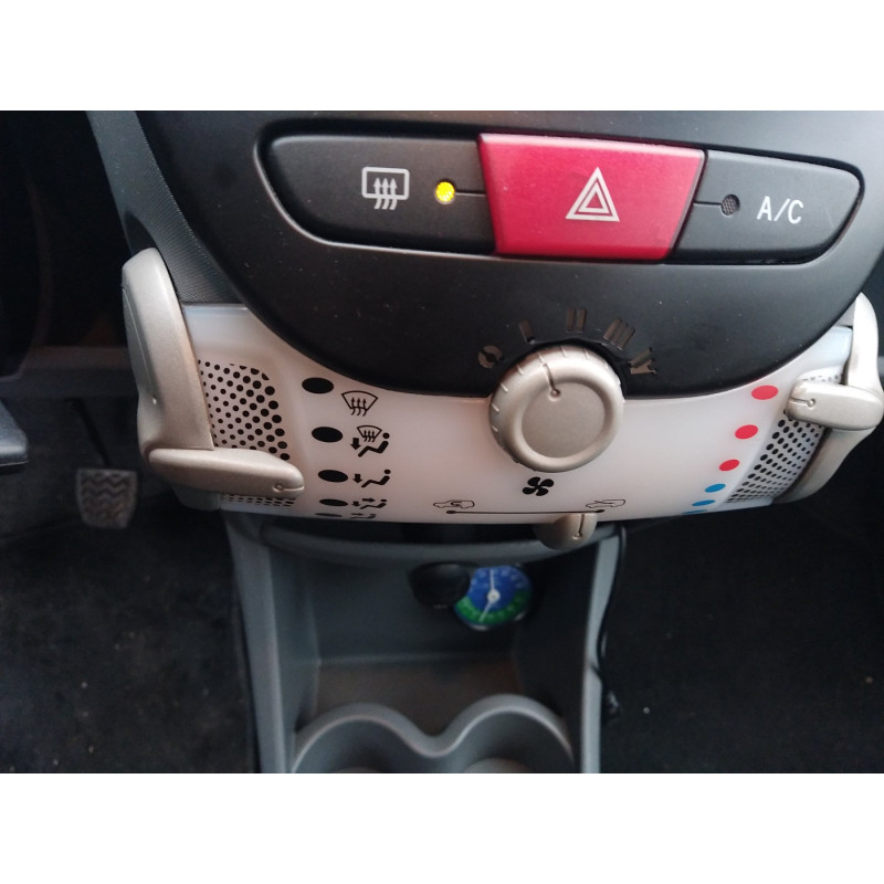 Compresseur clim PEUGEOT 107 Photo n°11