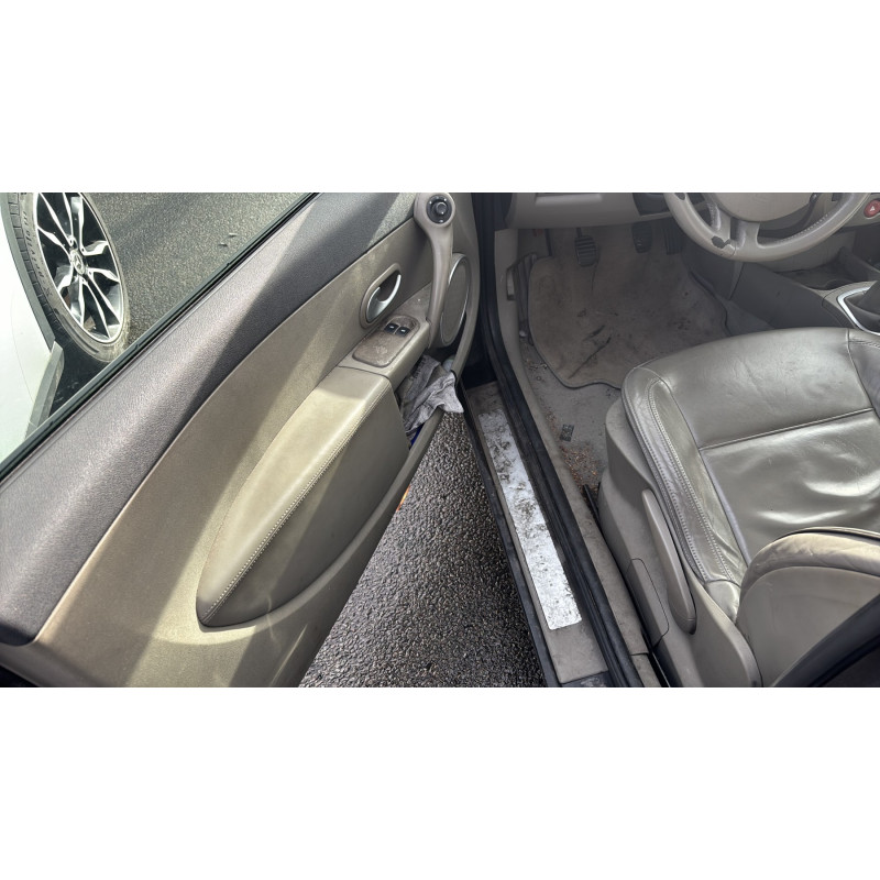 Aile avant gauche RENAULT CLIO 3 Photo n°13