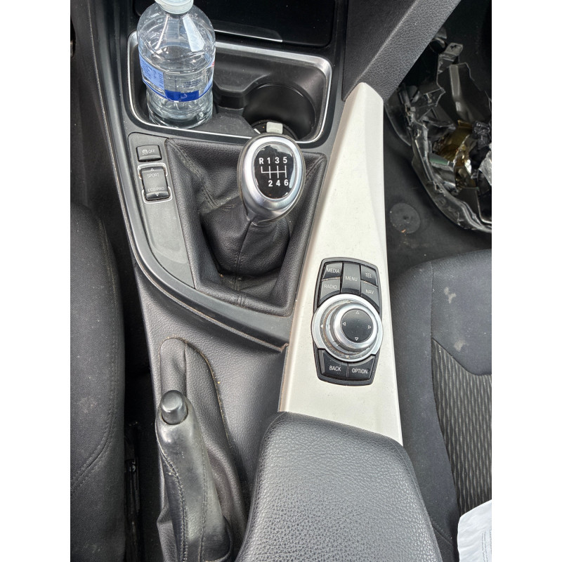BMW SERIE 3 F30 PHASE 1 316d 2.0D - 16V TURBO Photo n°13