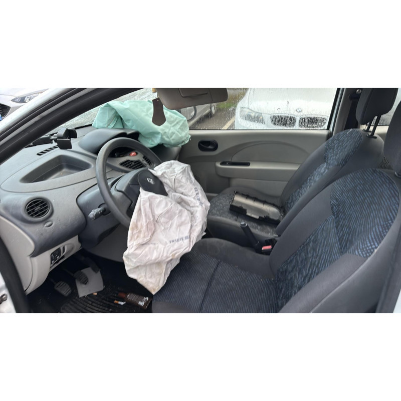 Porte avant droit RENAULT TWINGO 2 Photo n°10