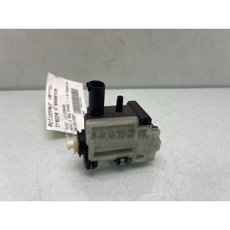 Actionneur verrou trappe d'essence MINI MINI 2 R56 Photo n°3