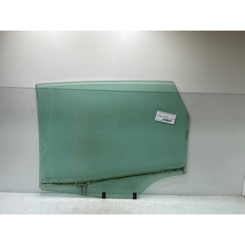 Vitre arriere droit CITROEN C4 PICASSO 1 Photo n°1