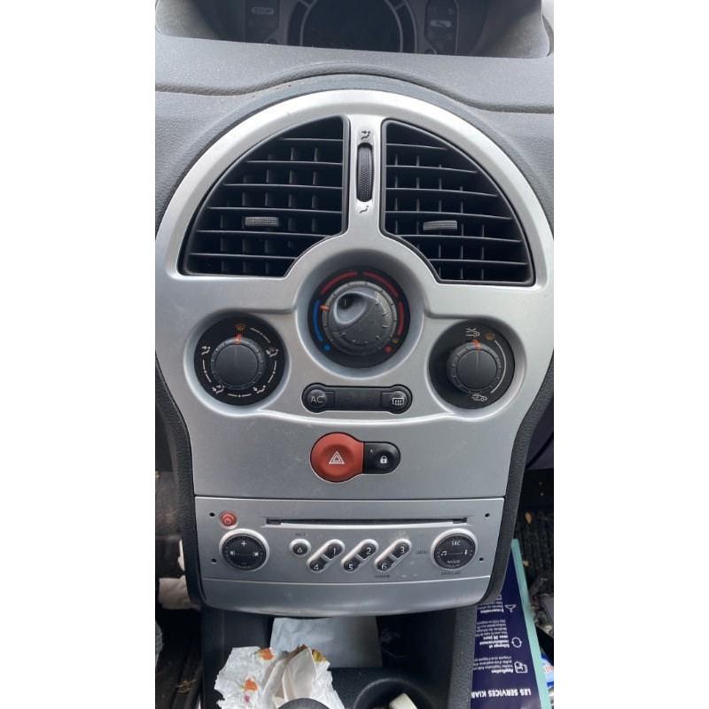 Attache ceinture avant droit RENAULT GRAND MODUS Photo n°13