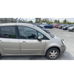Attache ceinture avant droit RENAULT GRAND MODUS