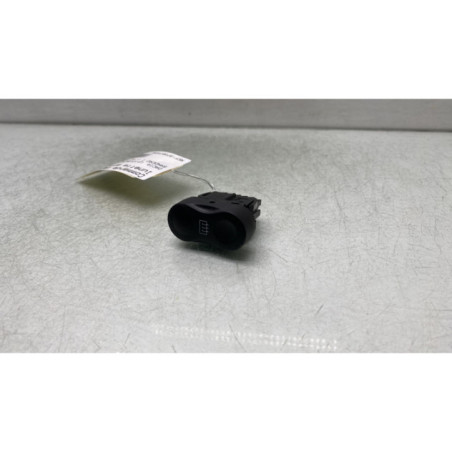 Commande degivrage lunette arriere DACIA SANDERO 1 Photo n°1