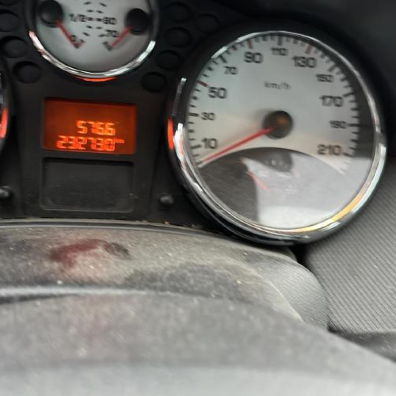 Pretensionneur de ceinture avant droit PEUGEOT 207 Photo n°11
