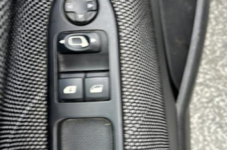 Pretensionneur de ceinture avant droit PEUGEOT 207