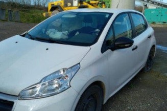 Pommeau de vitesses PEUGEOT 208 1