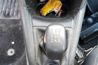 Pommeau de vitesses PEUGEOT 208 1